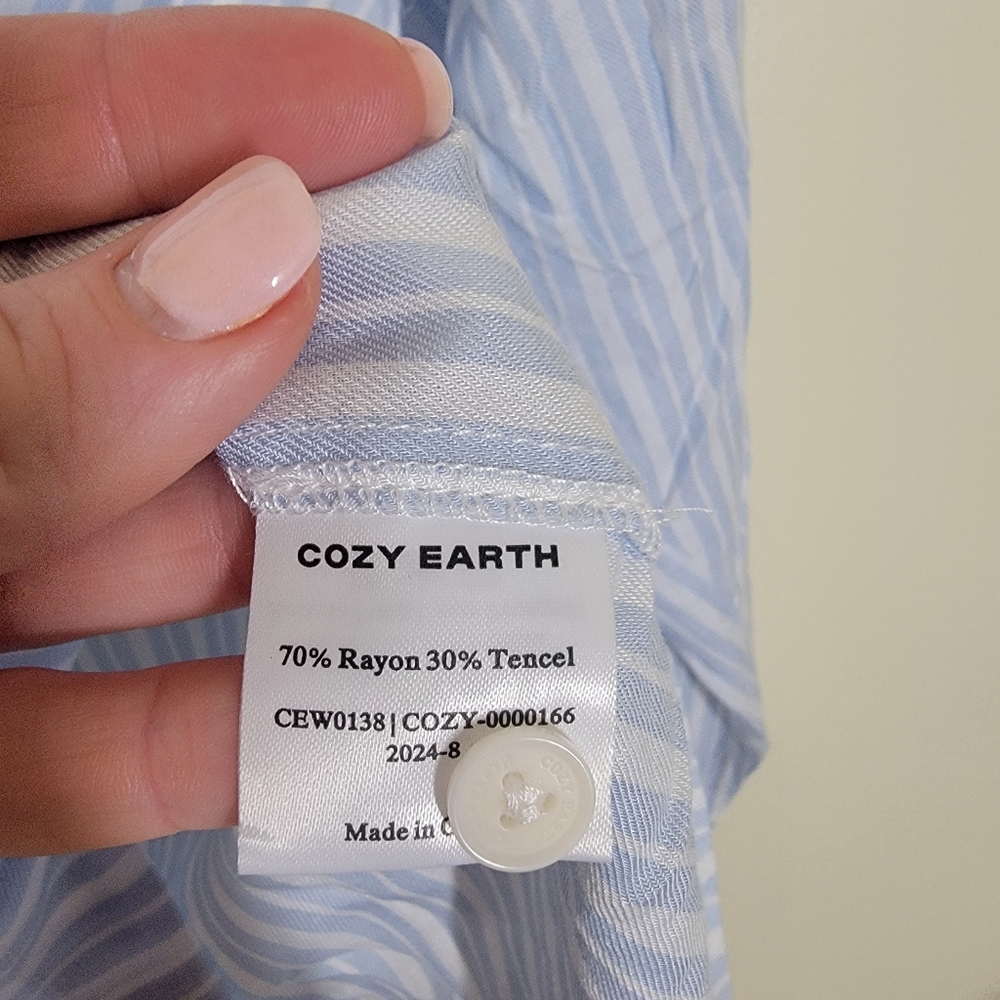 Cozy Earth Soft Woven Long Sleeved Pajama Set Blue And White Striped XL - Picture 5 of 9